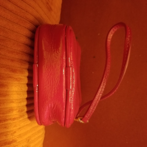 COACH pink Top Zip Camera Wristlet Excellent - Picture 4 of 5